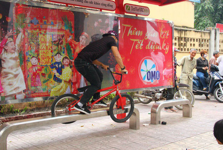 Tanh Ga 2 crooked grind - december 2013