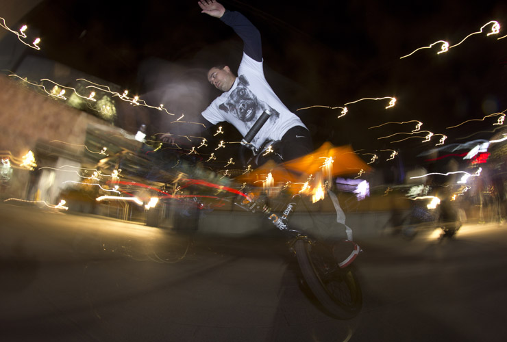melbourne federation square freestyle now bmx stunt show 21 june 2014 - Shane badman cliffhanger